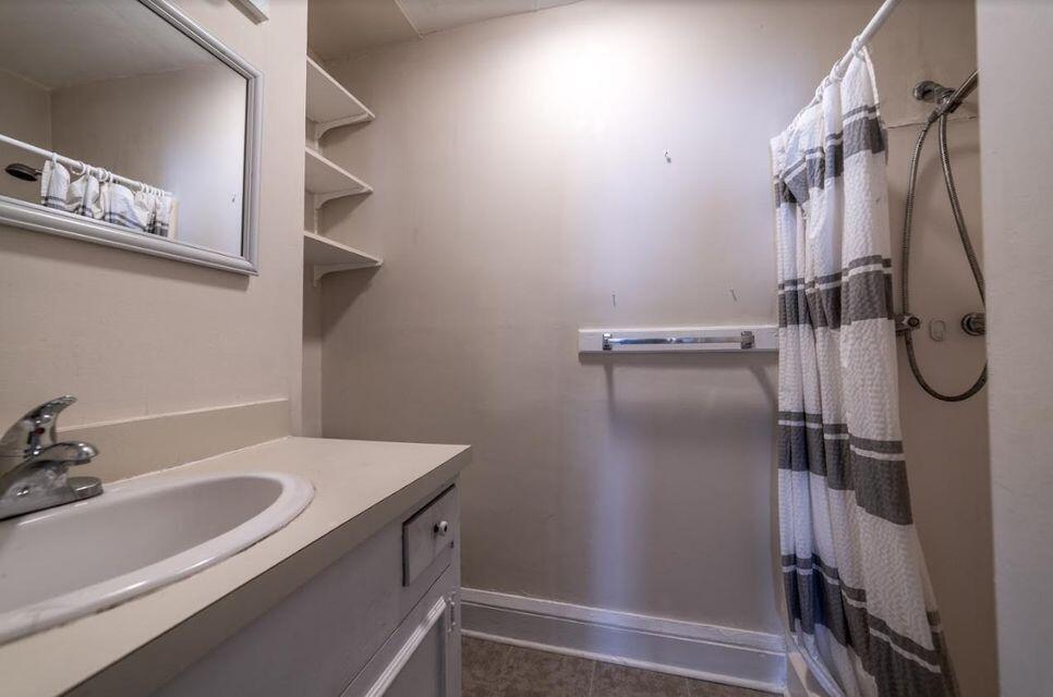 66 Smith Street, Unit B Charleston, SC 29401 - Photo 6 of 6 20210609173513158442000000-o