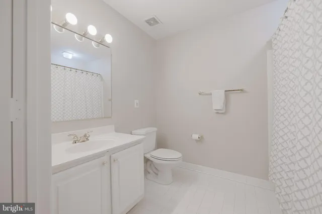 $2,600 | 12105 Tullamore Court, Unit 401, Lutherville-Timonium, MD 21093