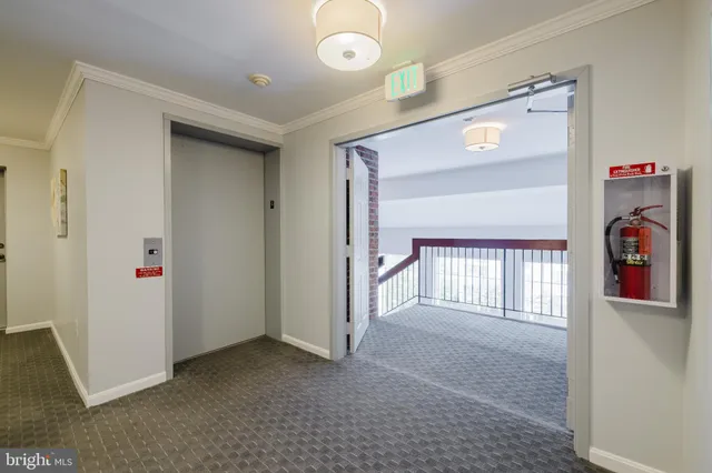 $2,600 | 12105 Tullamore Court, Unit 401, Lutherville-Timonium, MD 21093