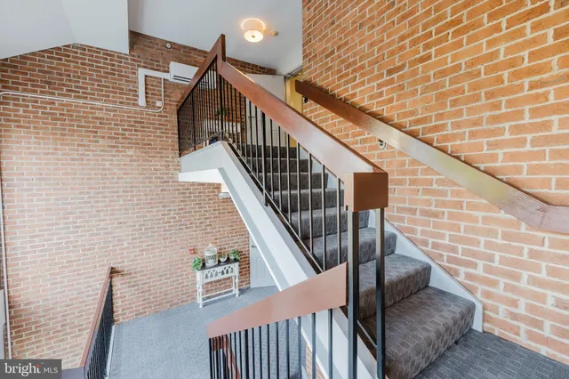 $2,600 | 12105 Tullamore Court, Unit 401, Lutherville-Timonium, MD 21093