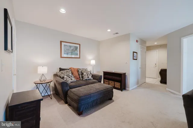 $2,600 | 12105 Tullamore Court, Unit 401, Lutherville-Timonium, MD 21093