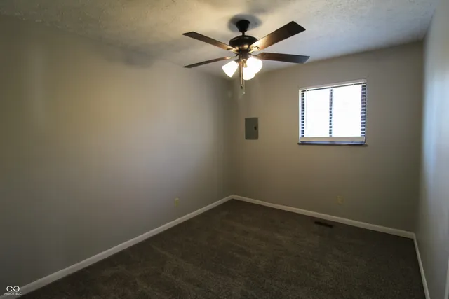 $1,400 | 304 South Mill Street, Plainfield, IN 46168