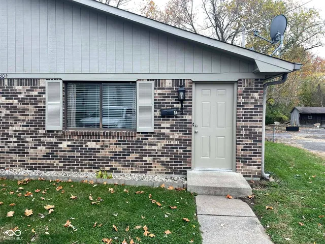 $1,400 | 304 South Mill Street, Plainfield, IN 46168