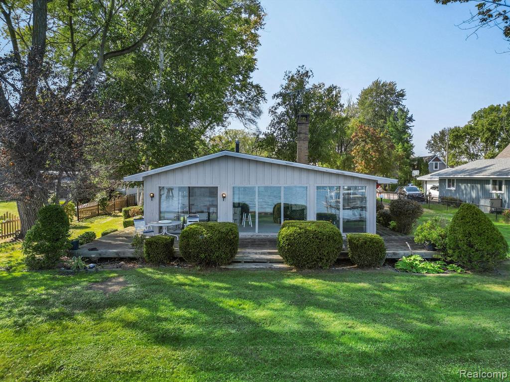 8337 River Road Marine City, MI 48039 - Photo 2 of 28 Gallery Image 2