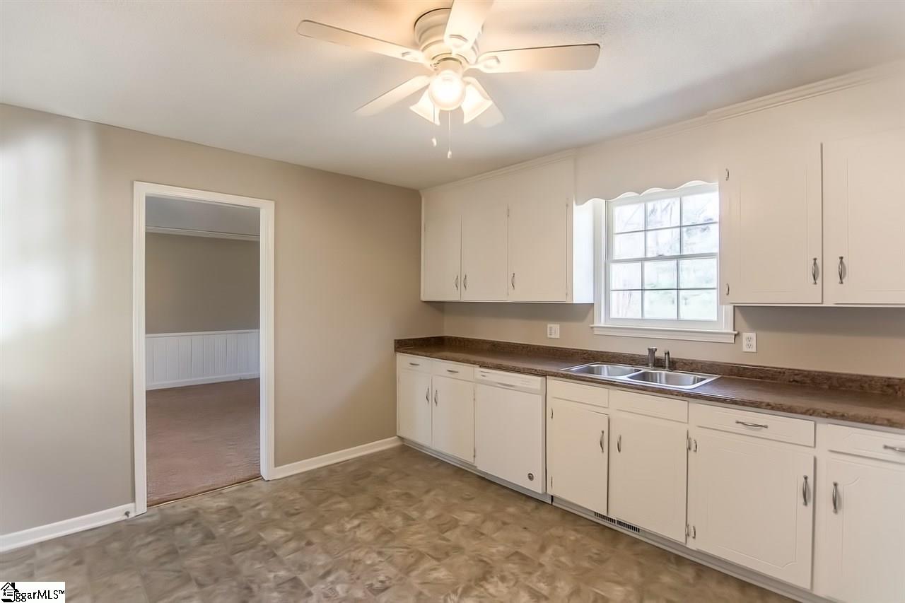 700 Jonesville Road Simpsonville, SC 29681 - Photo 6 of 24 Gallery Image 6