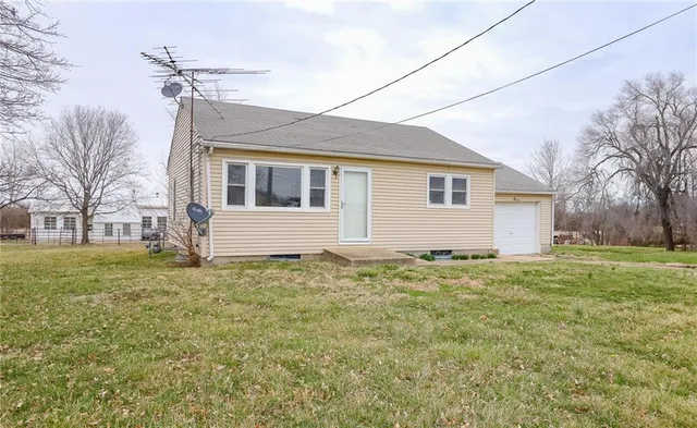 $115,000 | 602 East 10th Street, Holden, MO 64040