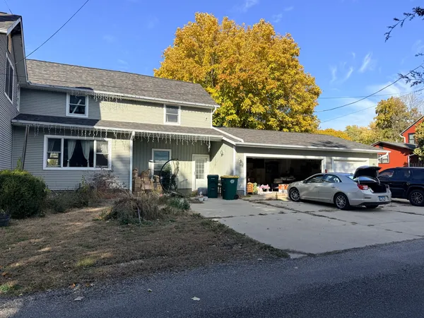 $75,000 | 108 Main Street, Walnut, IL 61376