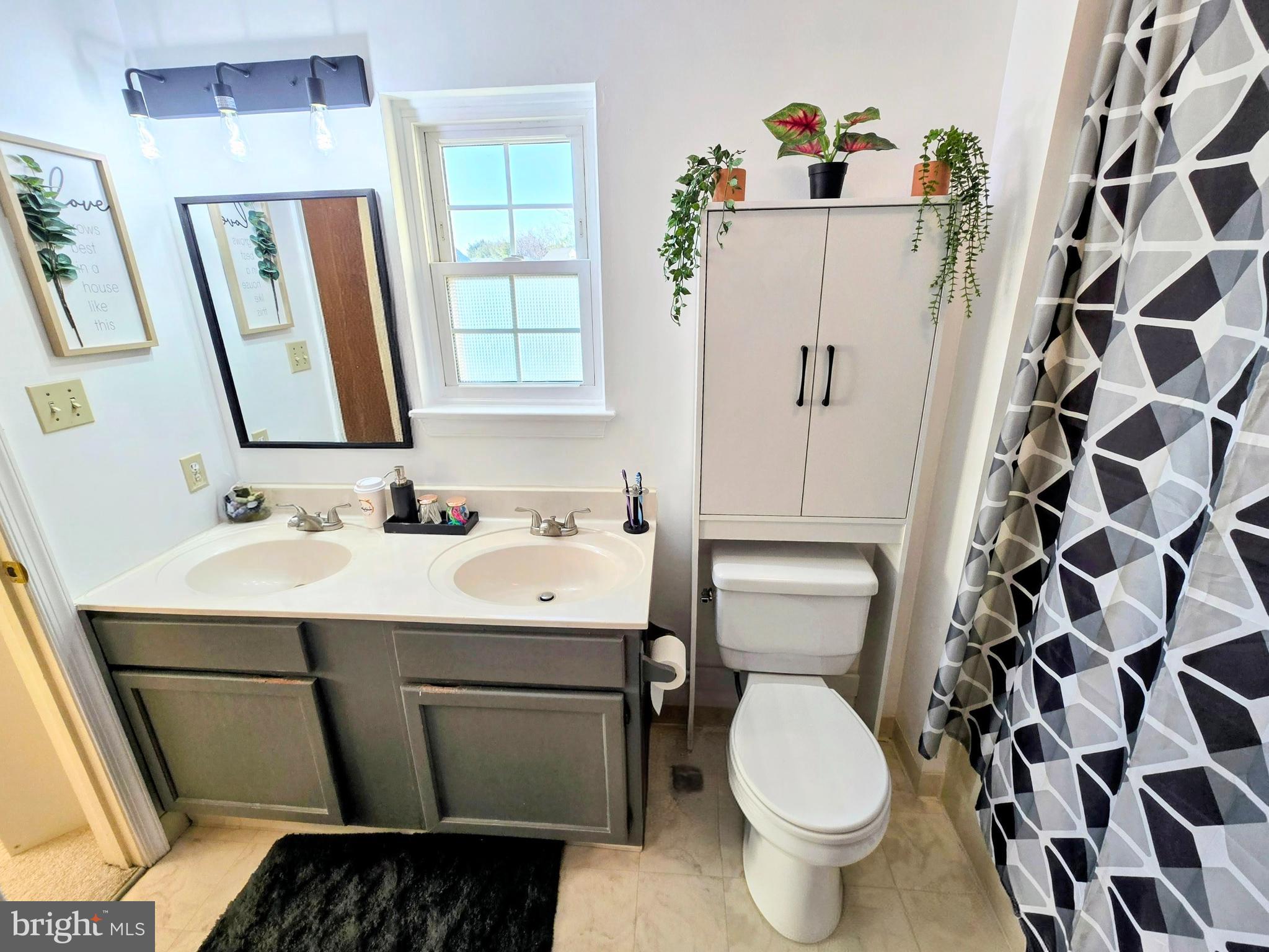 114 Delancy Place Lancaster, PA 17601 - Photo 18 of 24 a bathroom with a sink toilet and shower