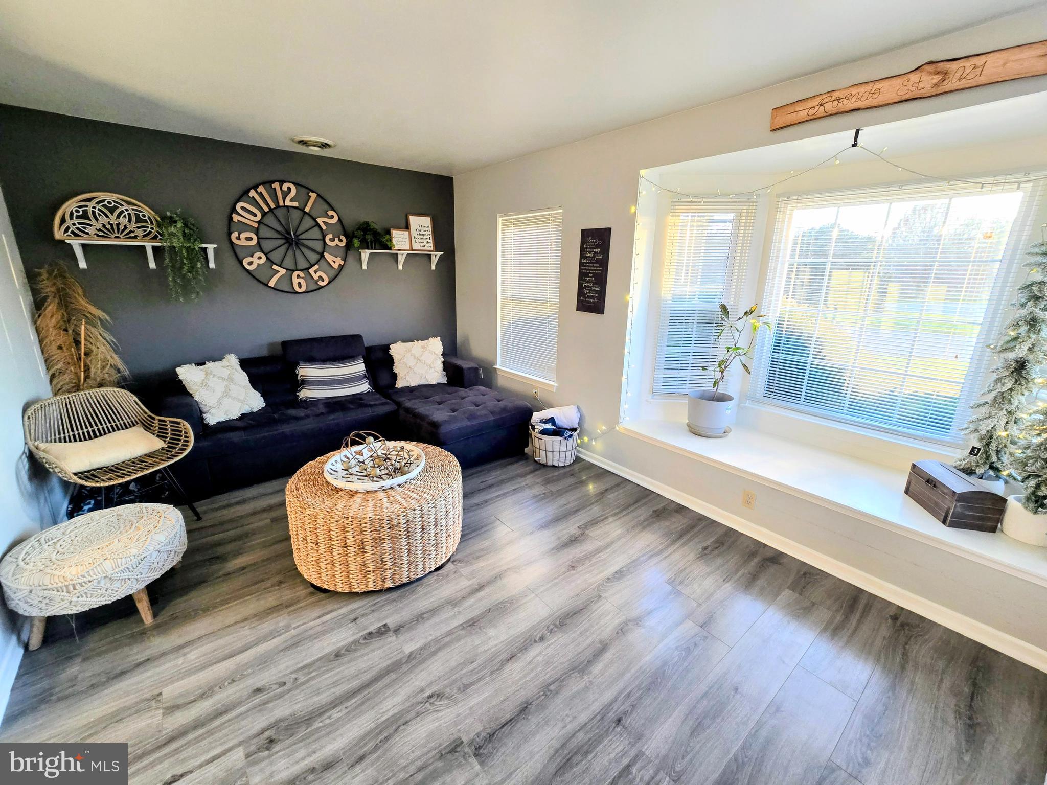 114 Delancy Place Lancaster, PA 17601 - Photo 5 of 24 a living room with furniture and a large window