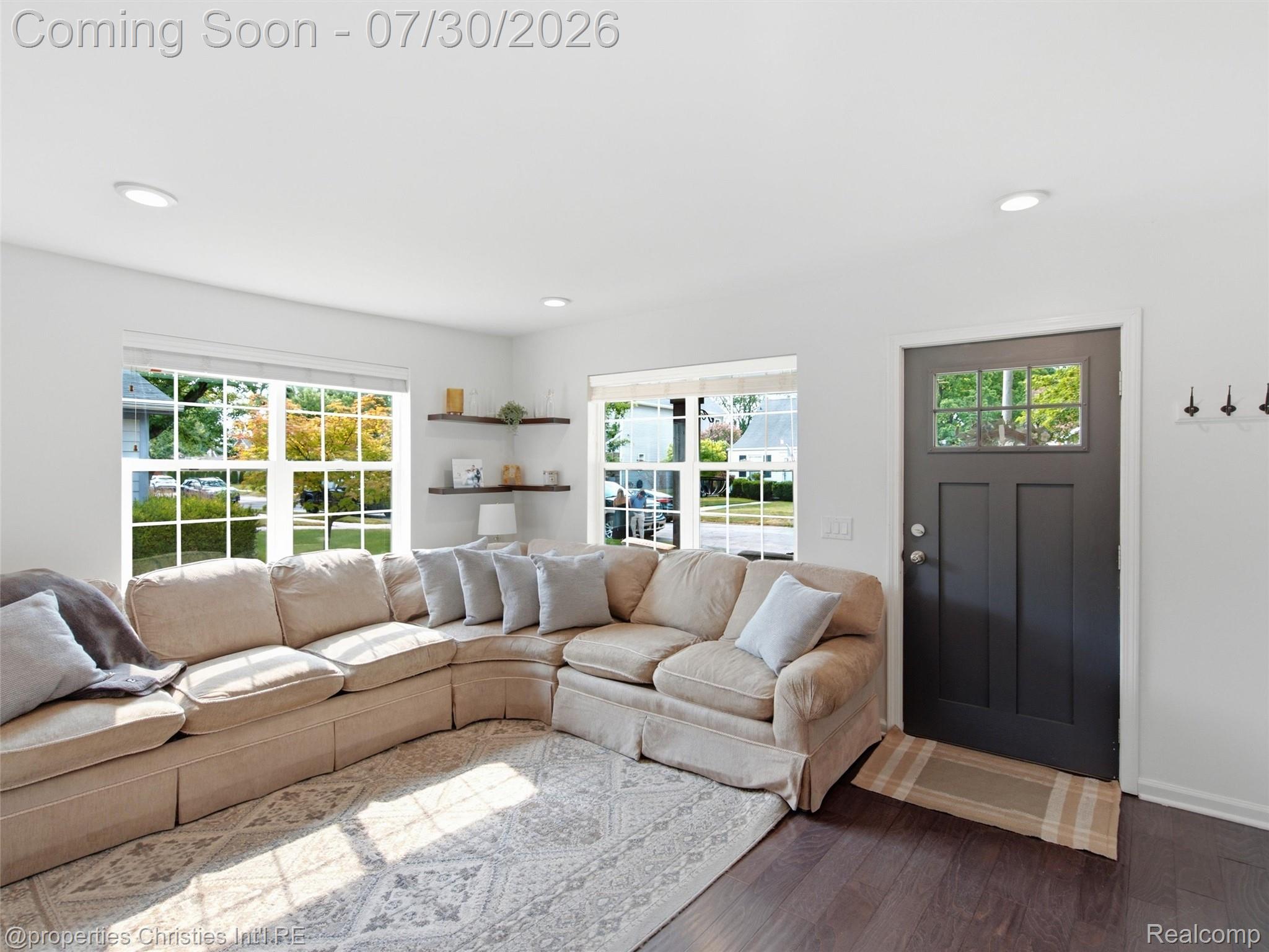 1642 Harvard Road Berkley, MI 48072 - Photo 8 of 29 Bright living area featuring recessed lighting and dark wood-finish flooring