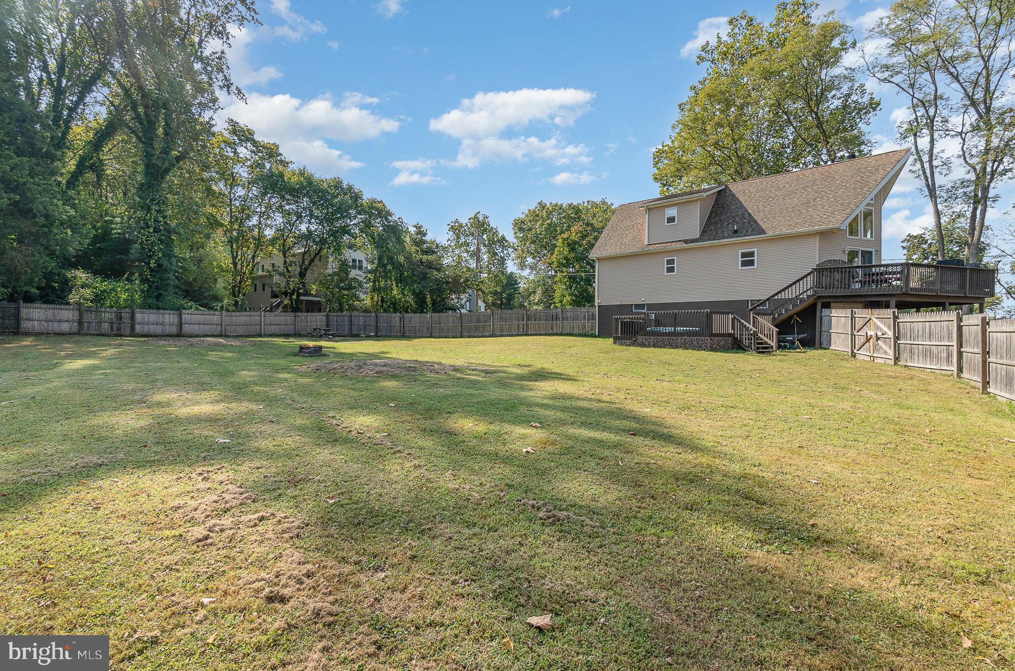 48 Knollwood Road Elkton, MD 21921 - Photo 37 of 51 Large fenced in yard