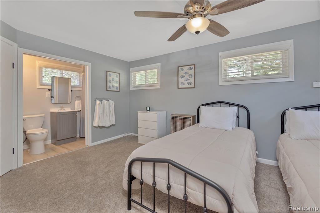 892 Heights Road Lake Orion, MI 48362 - Photo 22 of 41