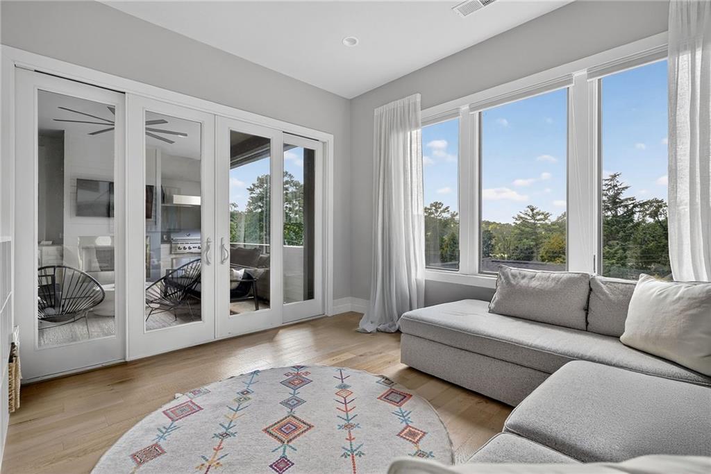 4012 Hazel Nut Lane Atlanta, GA 30342 - Photo 24 of 38