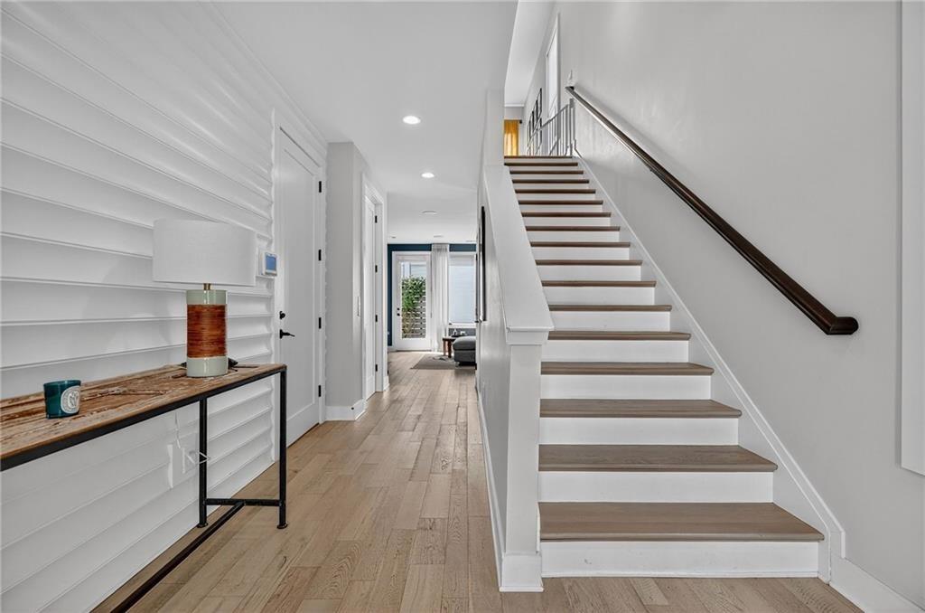 4012 Hazel Nut Lane Atlanta, GA 30342 - Photo 5 of 37