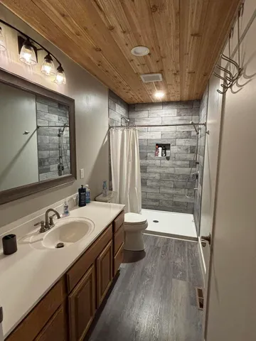 $1,200,000 | 168 Fontana Avenue, Fontana, WI 53125