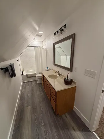 $1,200,000 | 168 Fontana Avenue, Fontana, WI 53125