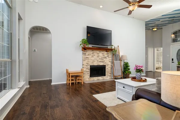 $325,000 | 4809 Rincon Way, Fort Worth, TX 76137