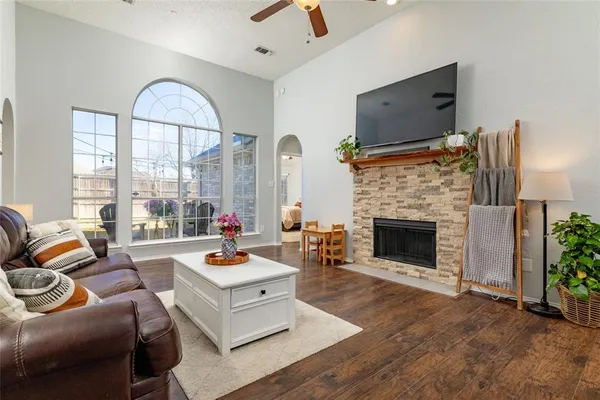 $325,000 | 4809 Rincon Way, Fort Worth, TX 76137