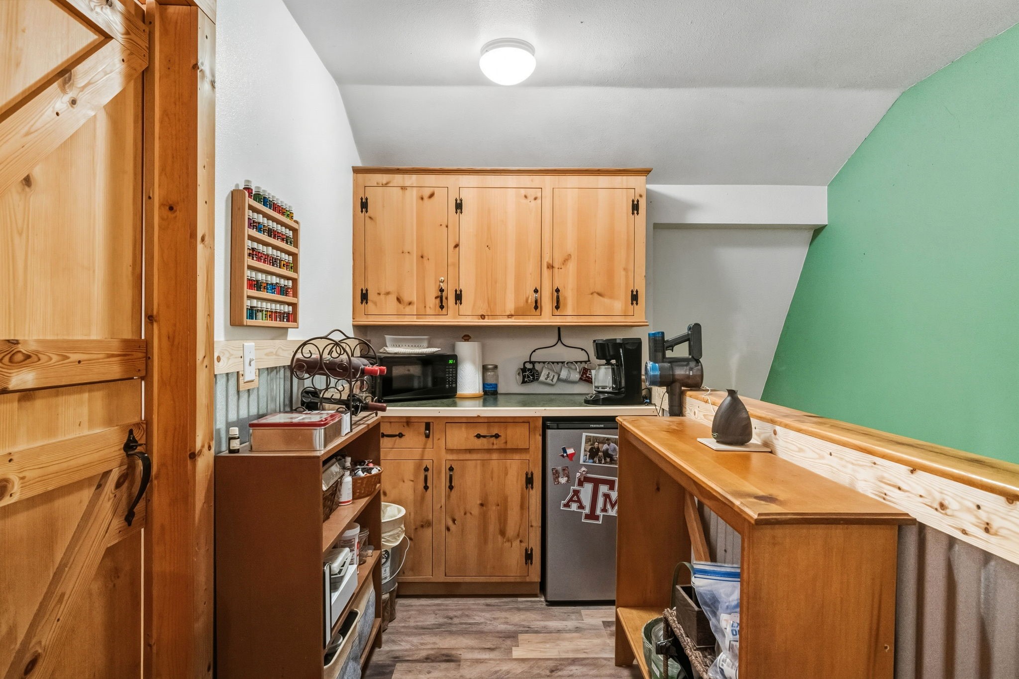 521 Camilla Lake Road Coldspring, TX 77331 - Photo 15 of 34 a view of a kitchen with appliances and cabinets