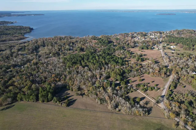 $497,000 | 521 Camilla Lake Road, Coldspring, TX 77331