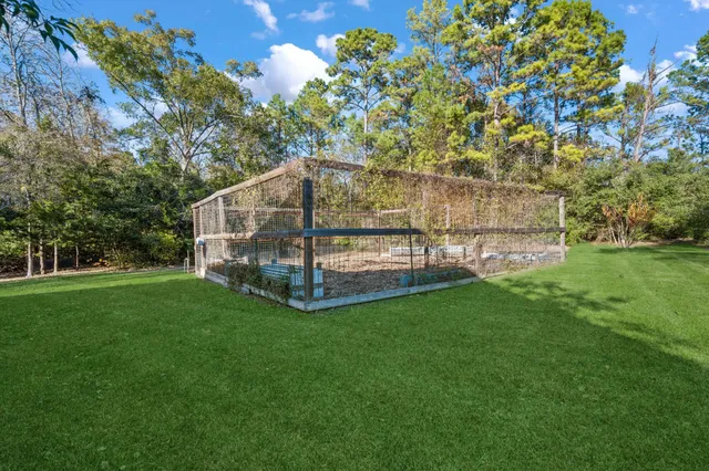 $497,000 | 521 Camilla Lake Road, Coldspring, TX 77331