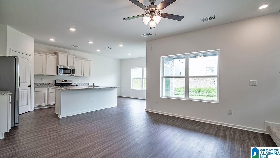 237 Park View Circle Chelsea, AL 35043 - Photo 7 of 46