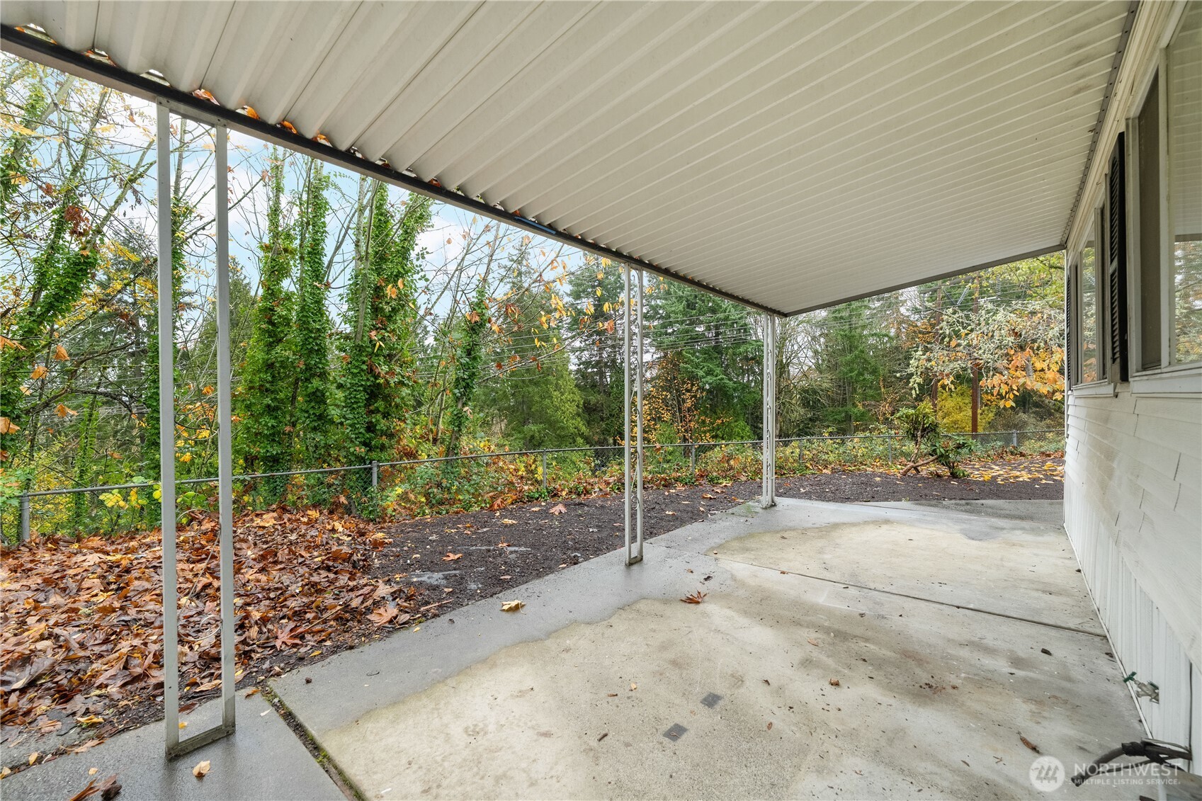 19305 127th Avenue Northeast Bothell, WA 98011 - Photo 6 of 38 a view of a garden