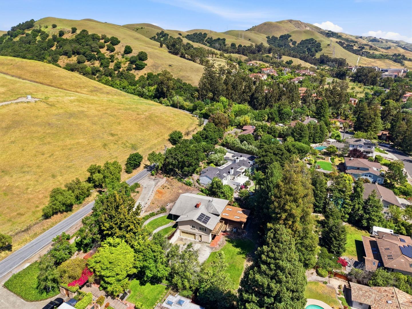 208 Mill Creek Road Fremont, CA 94539 - Photo 55 of 59 a view of a city