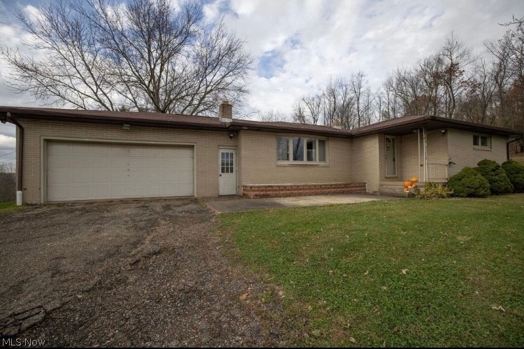 305 Wainwright Road Southwest New Philadelphia, OH 44663 - Photo 1 of 13 Gallery Image 1