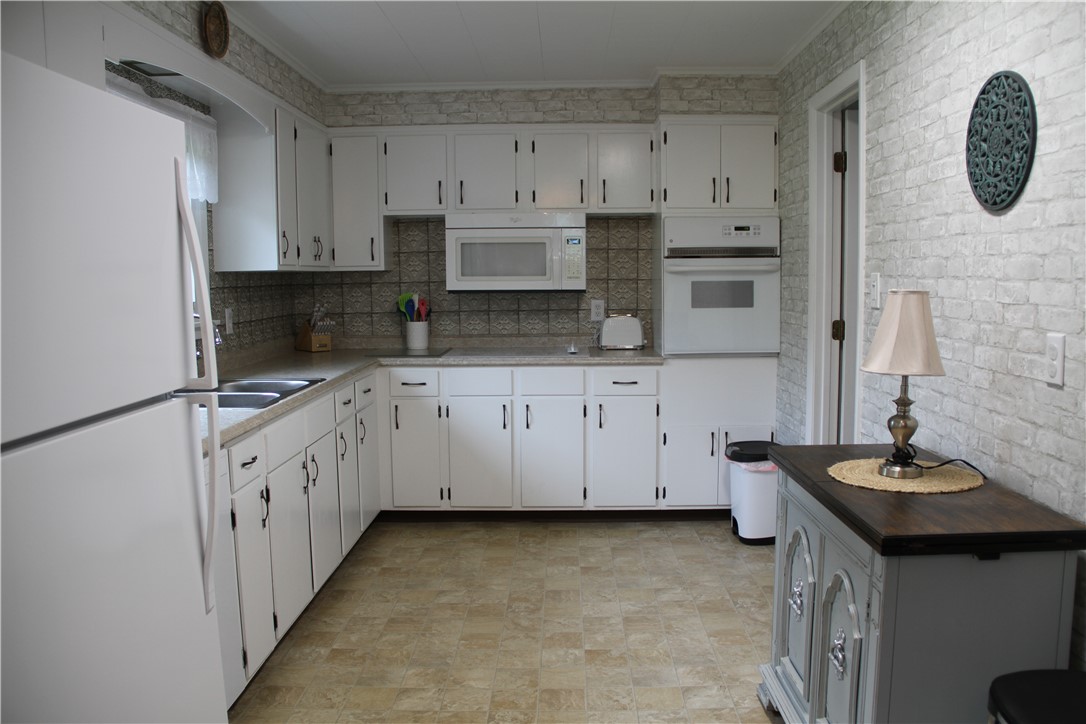 17 Hillview Drive Bath, NY 14810 - Photo 12 of 50