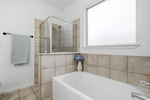 $340,000 | 519 Mattie Lane, Lake Dallas, TX 75065