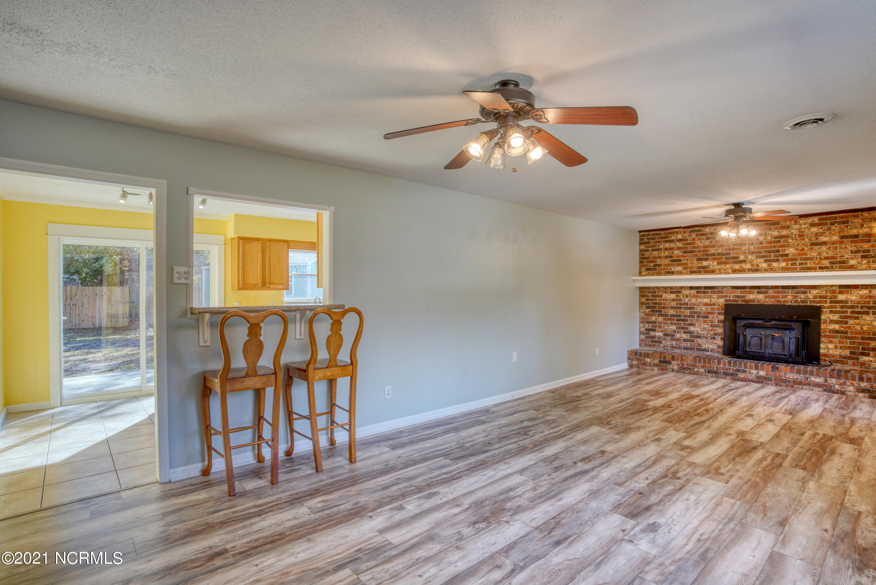 221 Richelieu Road Wilmington, NC 28412 - Photo 2 of 17 221 Richelieu-11