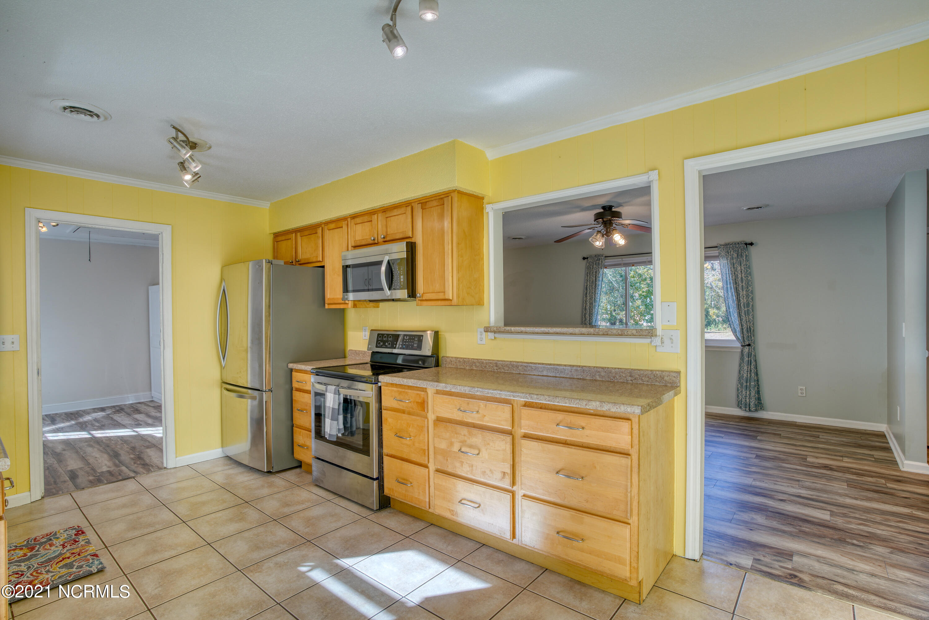 221 Richelieu Road Wilmington, NC 28412 - Photo 5 of 17 221 Richelieu-8