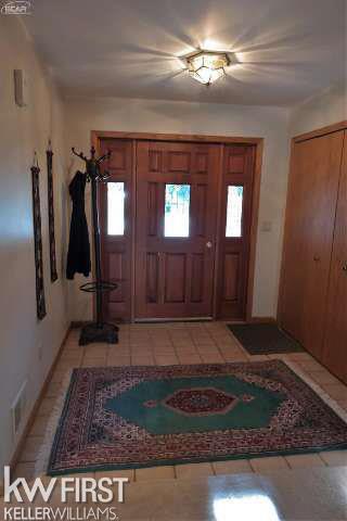 10169 Carmer Road Fenton, MI 48430 - Photo 3 of 49 21202203-2.JPG
