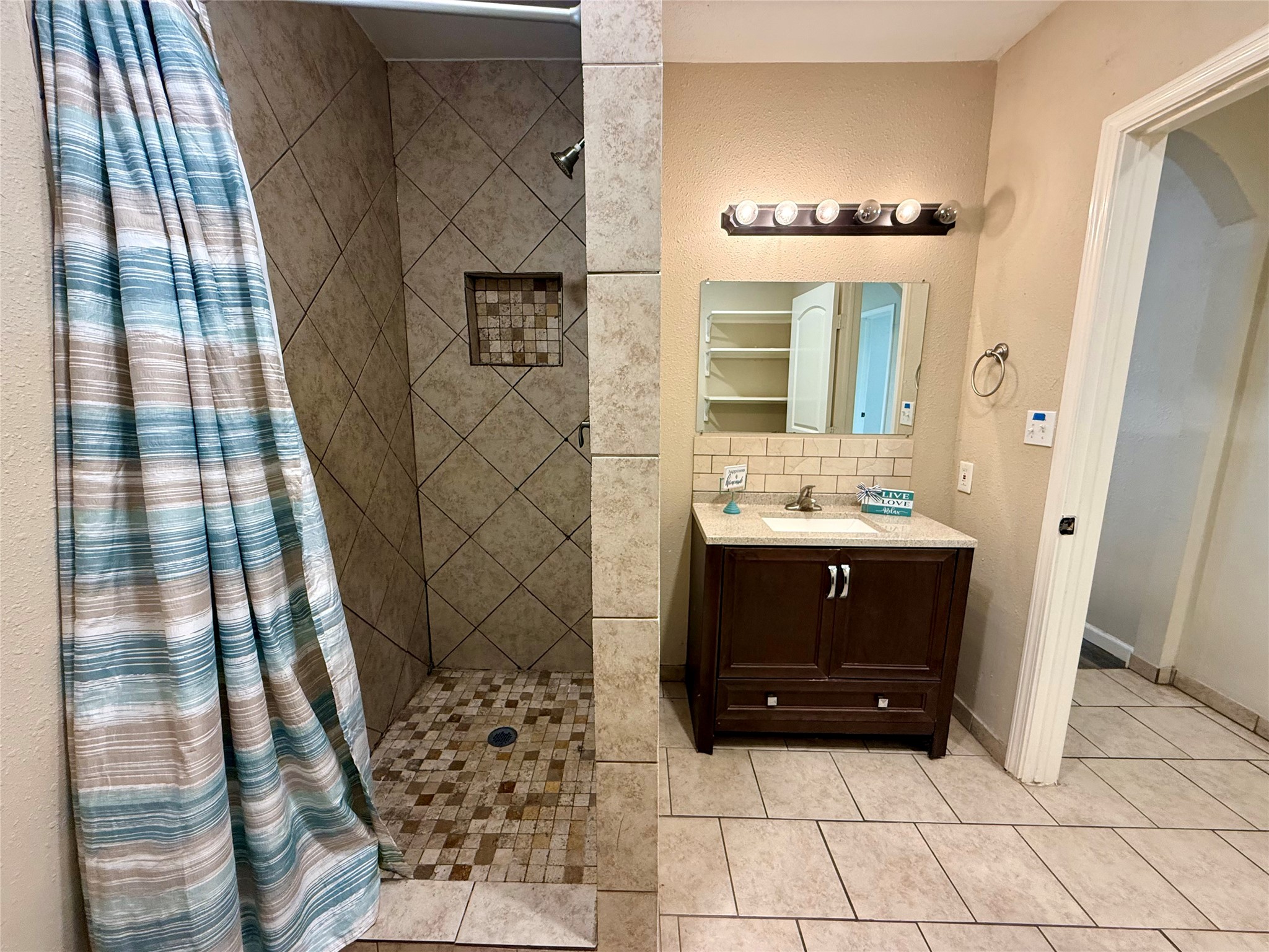 429 West 2nd Street Freeport, TX 77541 - Photo 25 of 49 Bath #2