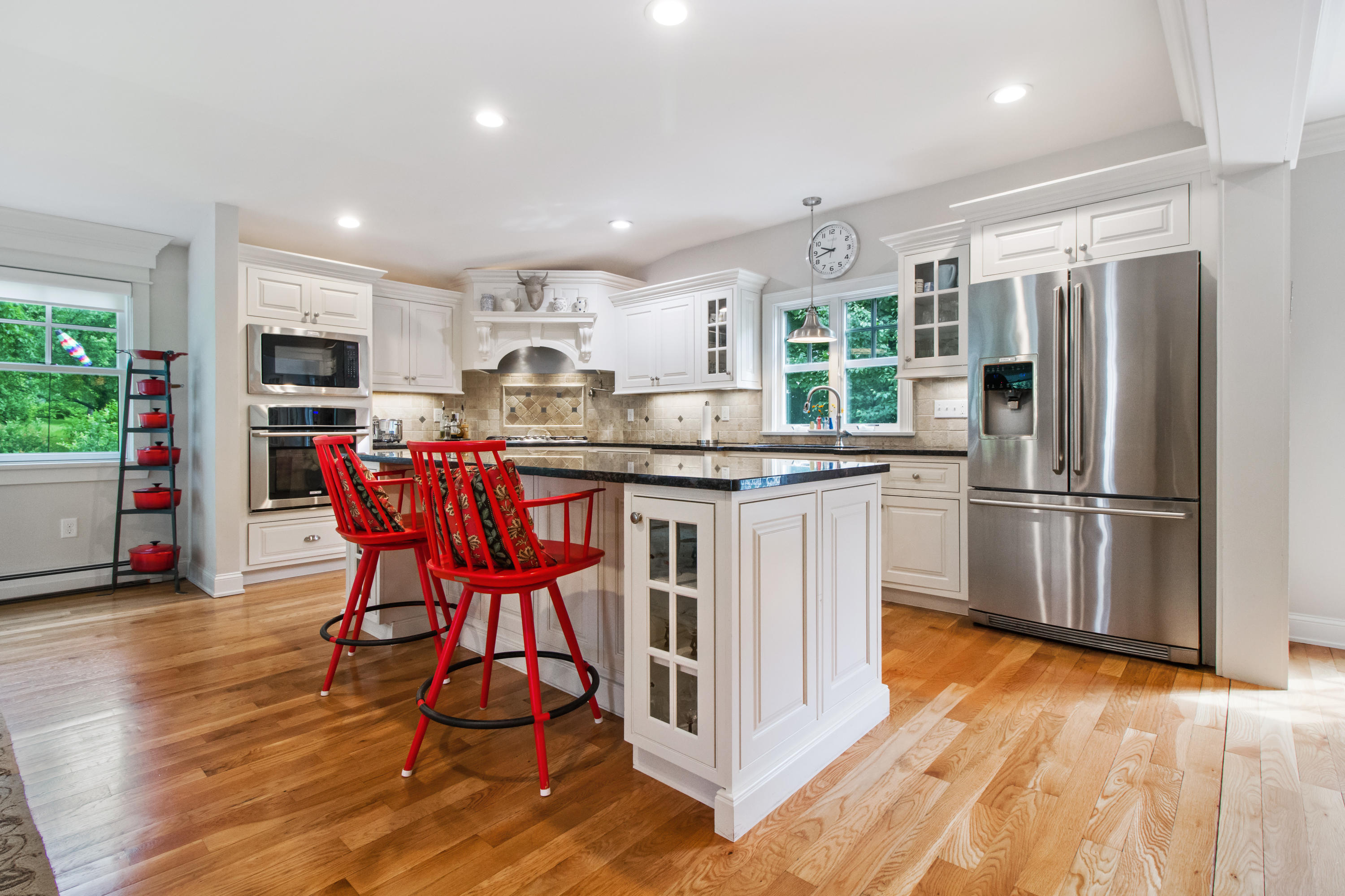 35 Pepperrell Road Kittery, ME 03905 - Photo 13 of 50 Kitchen appliances