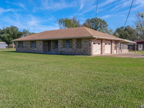 $219,900 | 111 Swamp Drive, Bourg, LA 70343