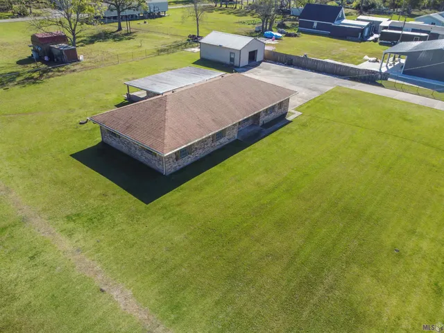 $231,000 | 111 Swamp Drive, Bourg, LA 70343