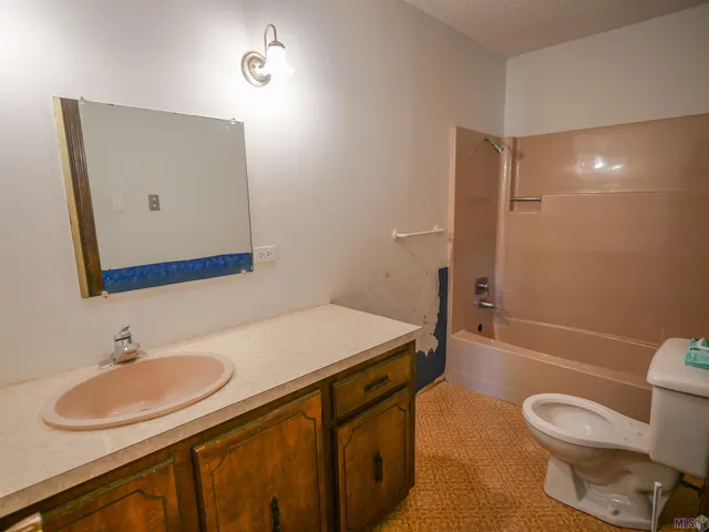 $231,000 | 111 Swamp Drive, Bourg, LA 70343