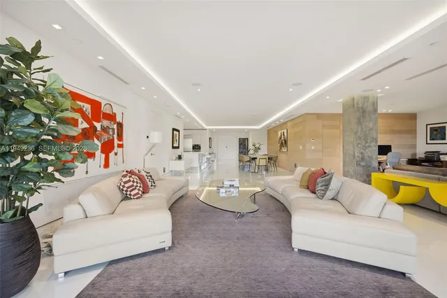 $2,700,000 | 3535 Hiawatha Avenue, Unit 305, Coconut Grove, FL 33133