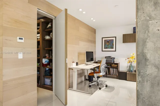 $2,700,000 | 3535 Hiawatha Avenue, Unit 305, Coconut Grove, FL 33133