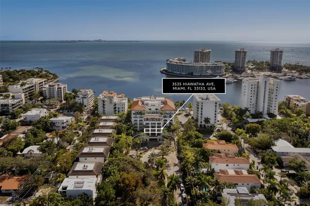 $2,700,000 | 3535 Hiawatha Avenue, Unit 305, Coconut Grove, FL 33133