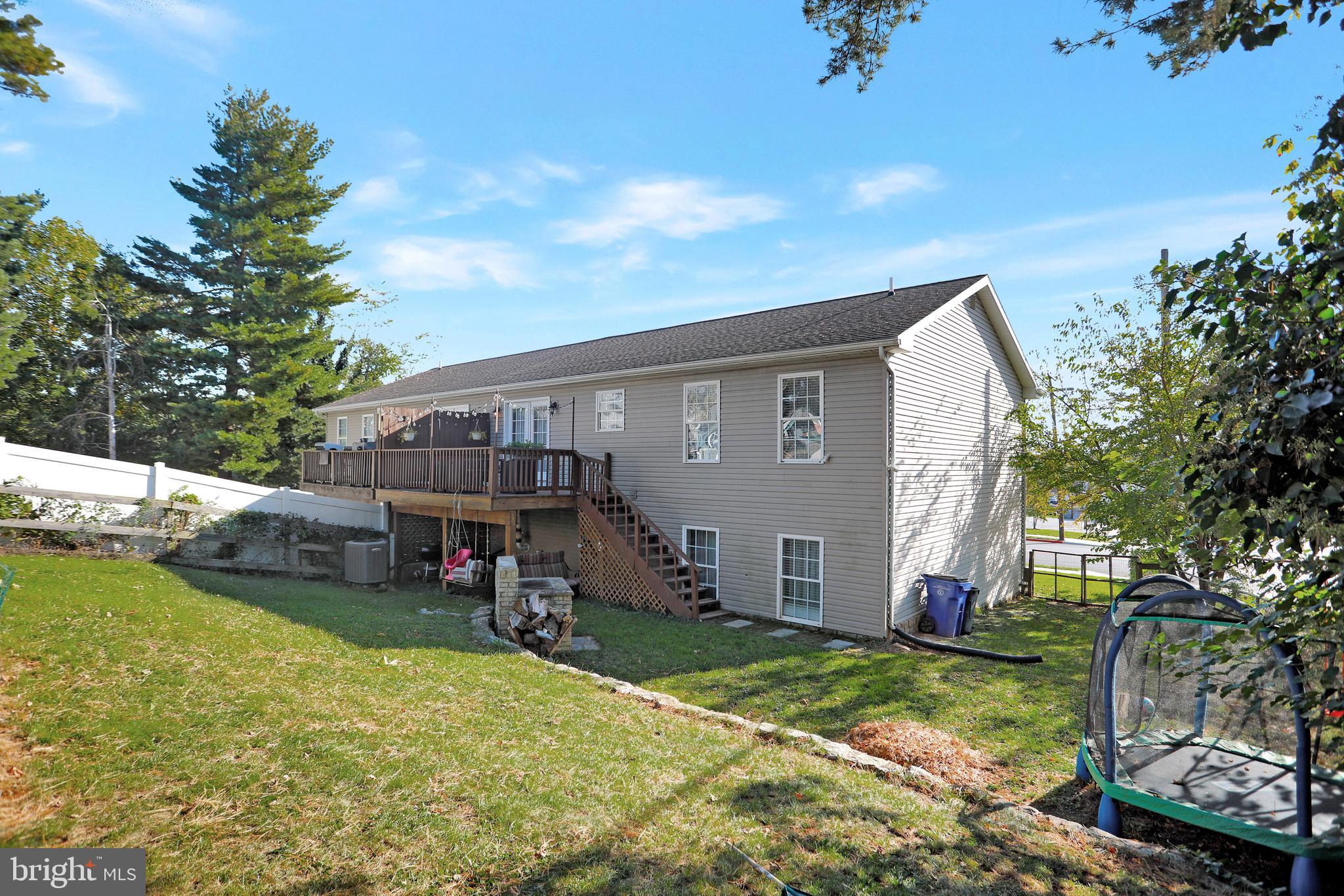 21 Nottingham Road Hagerstown, MD 21740 - Photo 25 of 36 Backyard