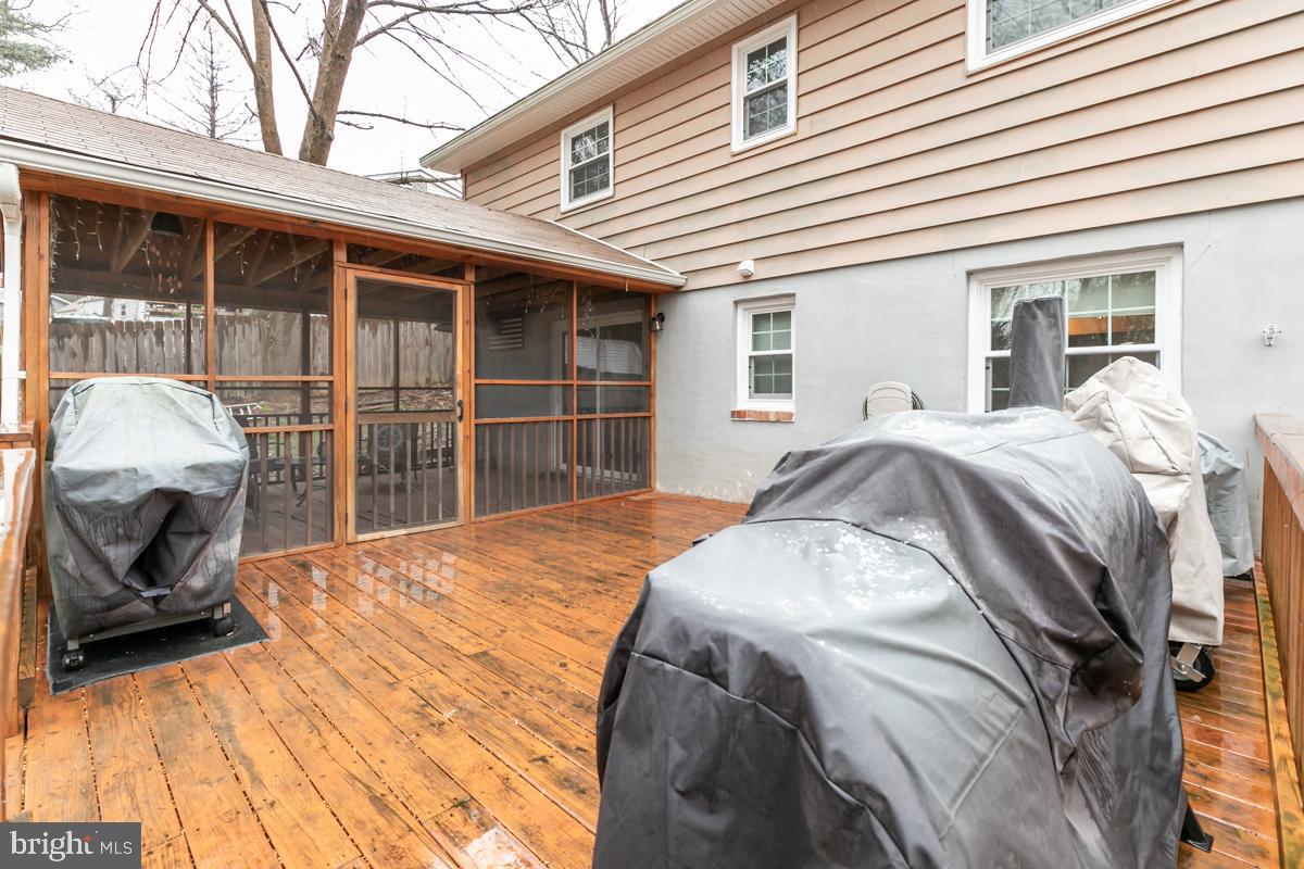 4336 Granby Road Woodbridge, VA 22193 - Photo 20 of 23 Large Deck