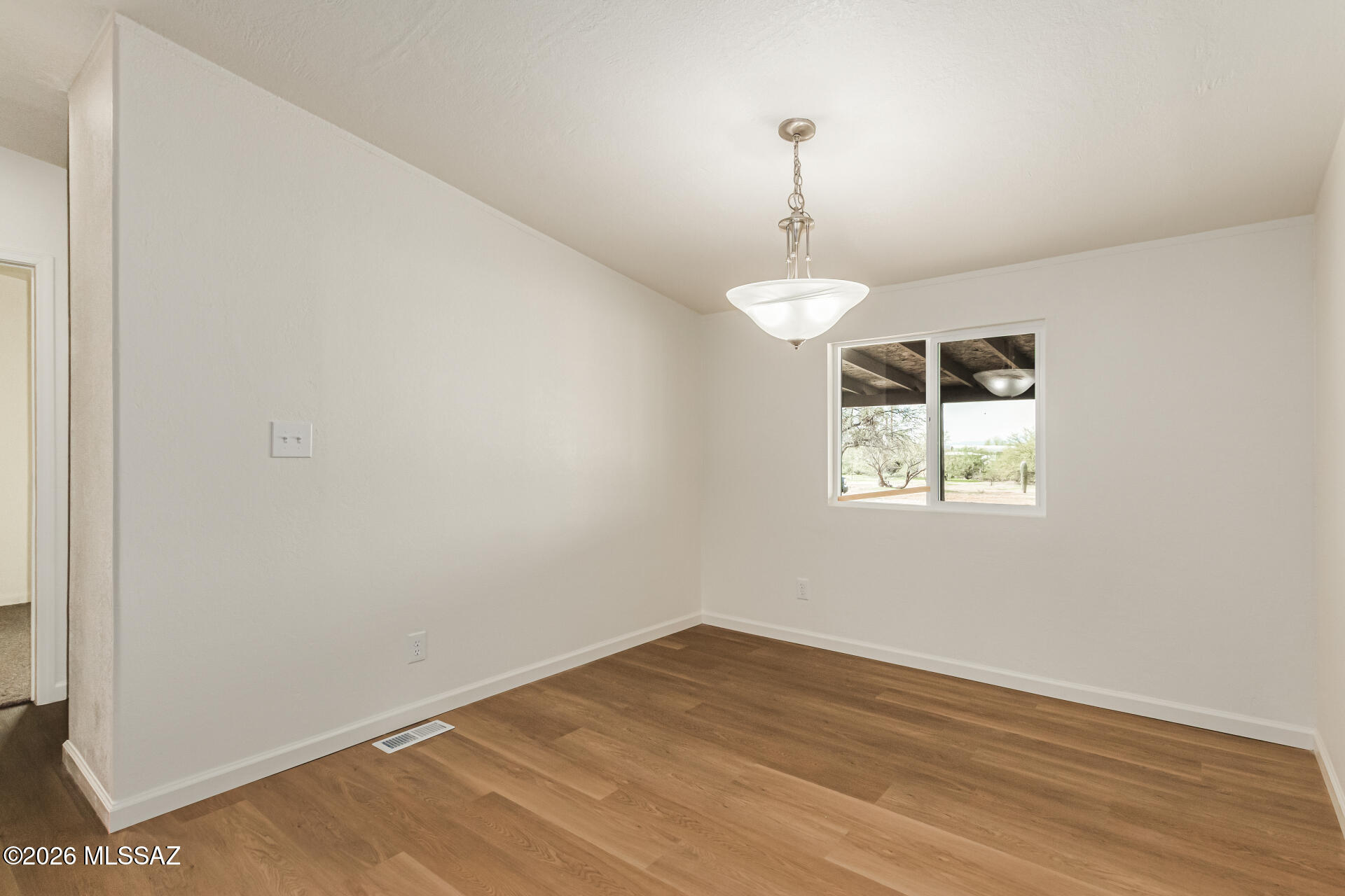 8981 West Bopp Road Tucson, AZ 85735 - Photo 11 of 27 Dining area