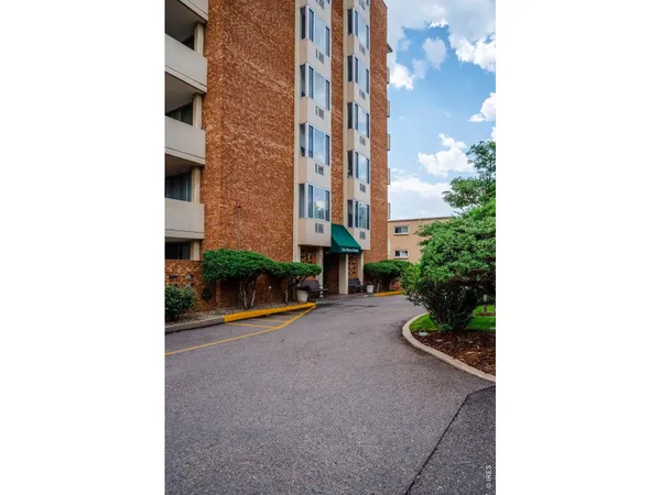 $400,000 | 850 20th Street, Unit 406, Boulder, CO 80302