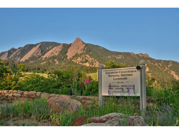 $400,000 | 850 20th Street, Unit 406, Boulder, CO 80302