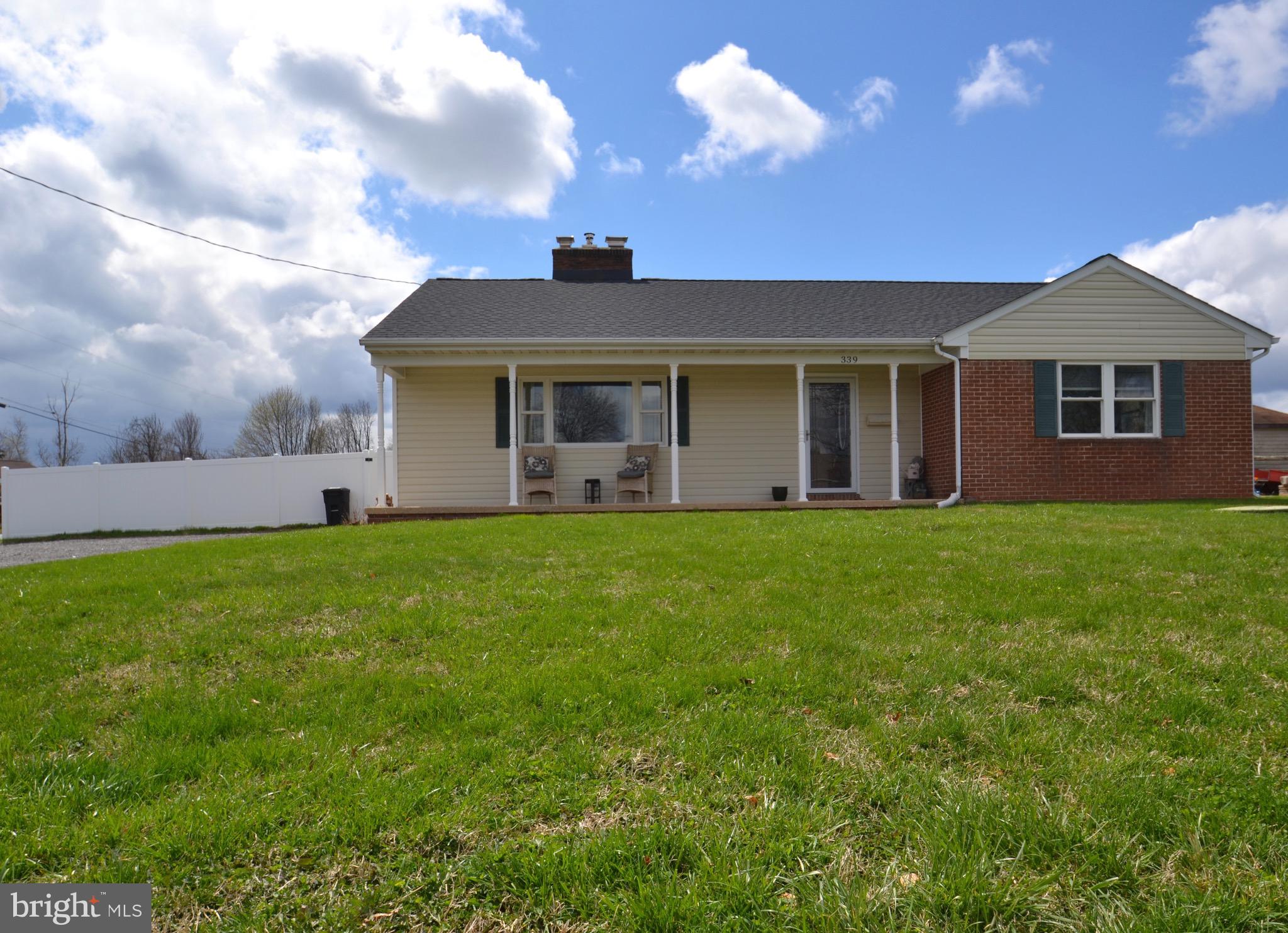 339 Hook Road Westminster, MD 21157 - Photo 4 of 44