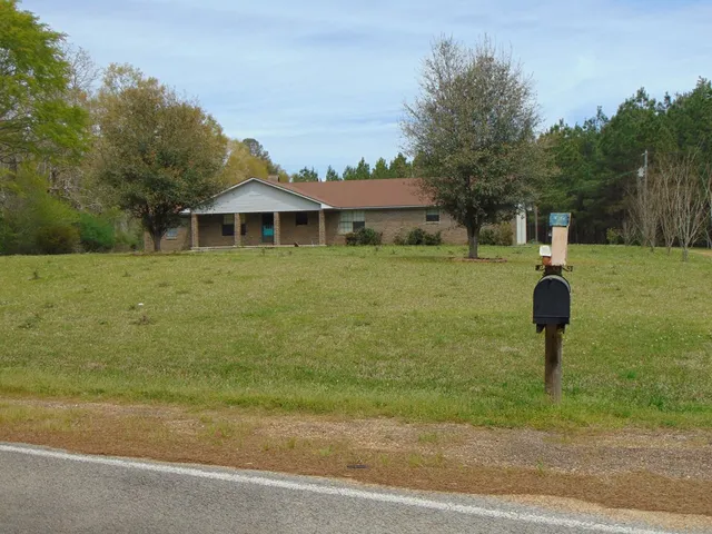 $225,000 | 2769 Beard Road Northeast, Wesson, MS 39191