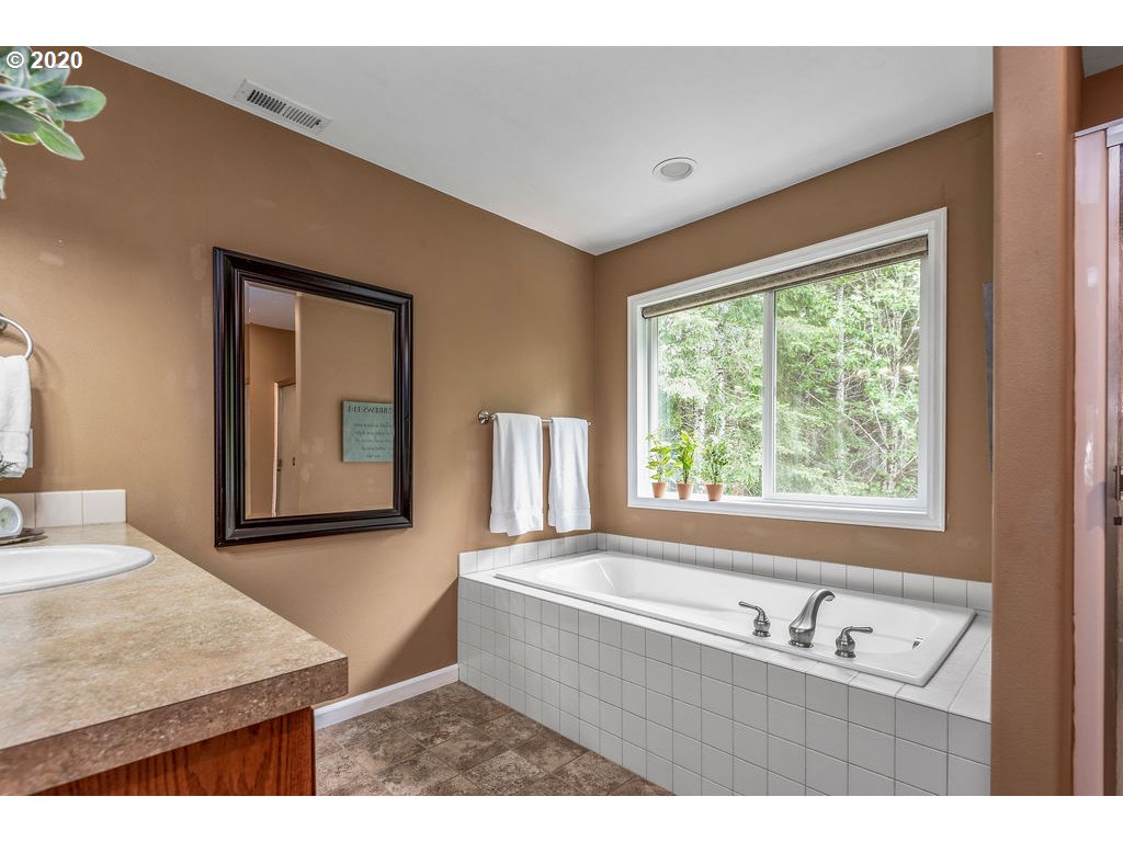 137 Merganser Road Longview, WA 98632 - Photo 17 of 27